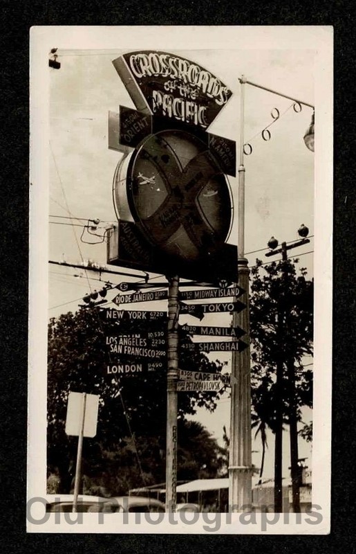 NEON ROADSIDE SIGN CROSSROADS OF THE PACIFIC NEW YORK LA OLD/VINTAGE PHOTO- H161