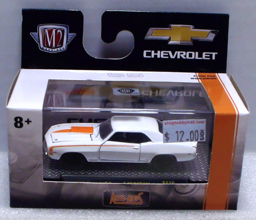 M2 Machines 1969 Chevrolet Camaro SS/RS 396 1:64 Diecast 1/6500