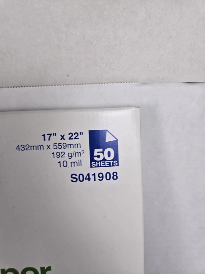 Epson (S041908) Ultra Premium Presentation Paper 17x22 - Matte (Brand New) - Image 2 of 4