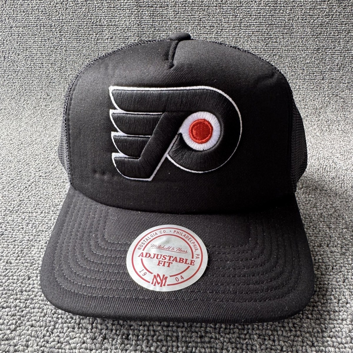 Mitchell & Ness Philadelphia Flyers Trucker Snapback Cap