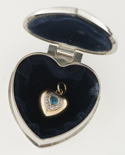 Handmade ABJ Australian Green Sapphire Genuine Diamond Halo Puffed Heart Pendant - Picture 5 of 7