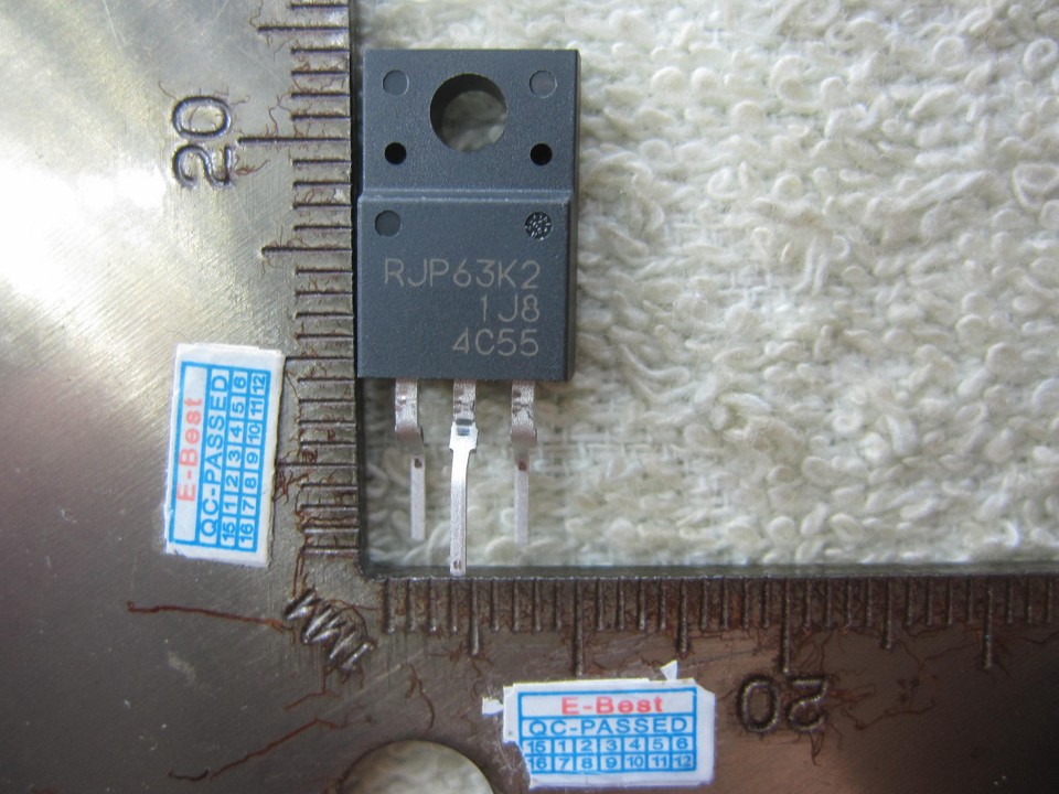 Lot De 2 Transistors TO220F-3 - Références : 6OR280QS, 60R28OQS, 60R280Q5, MMF60R280QS
