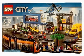 LEGO City 60097 City Square NEW SEALED Retired Traffic City Square