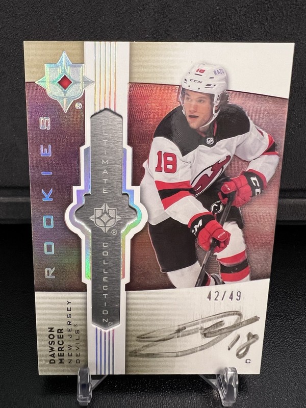 Dawson Mercer 2021-22 Ultimate Collection Rookies Ultimate Emblems Auto Gold /49