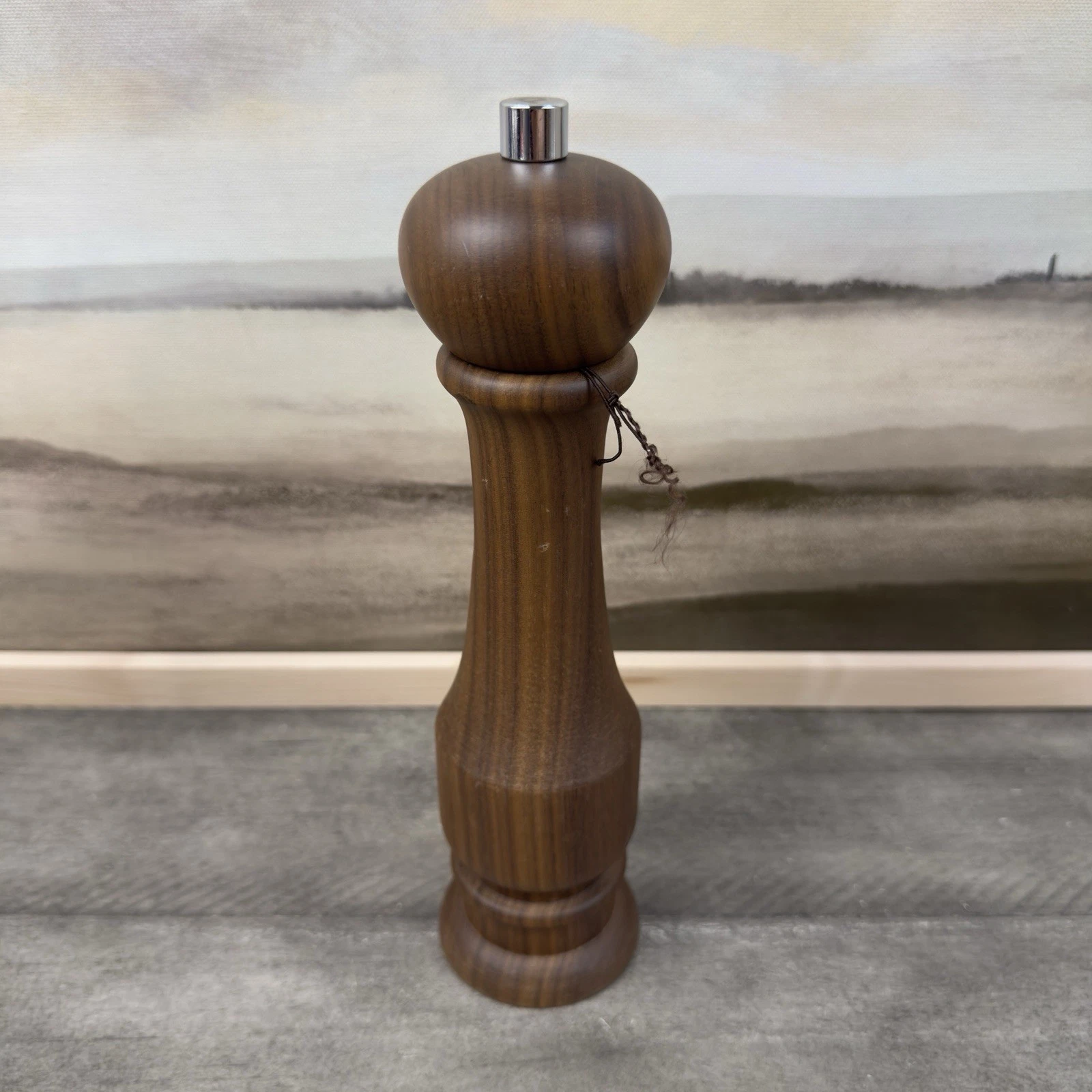 Williams Sonoma Traditional Walnut Pepper Mill Grinder Scuffed *Read
Opens in a new window or tab