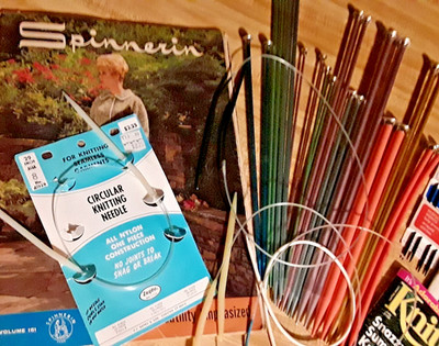 Vintage Bates Boye Knitting Needles Straight & Circular Tapestry Tote + 3 Books