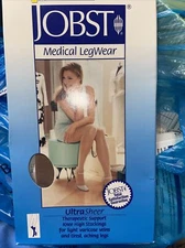 JOBST Compression Stocking, Knee High, 15-20 mmHg, Closed Toe, Medium, Sun Tan