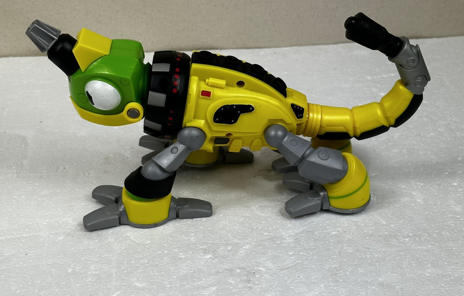 Dinotrux 2015 Mattel Reptool Revvit Spinning Drill Head Toy Figure