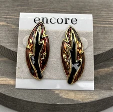 Vintage Encore Gold Tone Leaf Design Earrings “NEW”