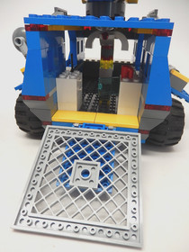 Lego 7066 Earth Defense HQ Space Alien Conquest 100% Complete