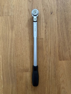 Holex Drehmomentschlüssel 15 - 85 Nm 657500 85 mit Knarre 1/2 Zoll