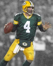 Green Bay Packers BRETT FAVRE Glossy 8x10 Photo Print Spotlight Poster HOF 2016