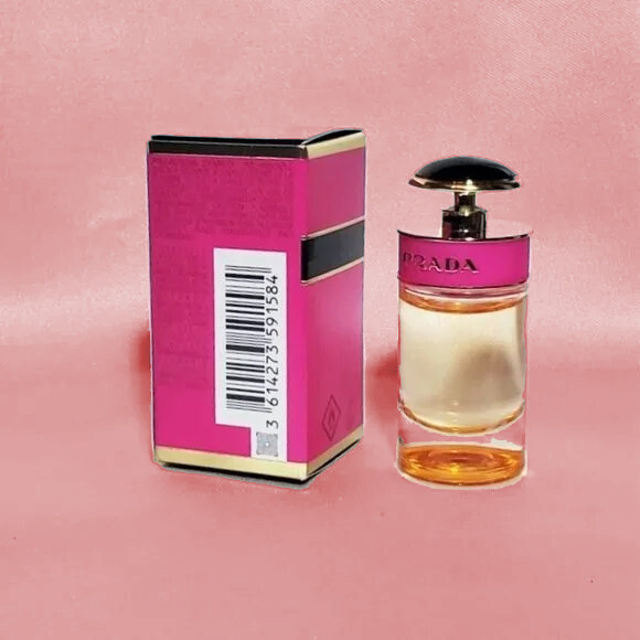 プラダ　キャンディ Prada Candy .21 oz / 6.5 ml Eau de Parfum Miniature Splash