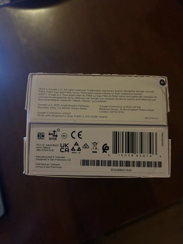 *BRAND NEW* FITBIT Versa 4 Smart Watch - Copper Rose Case & Beet Juice Band - Picture 4 of 6