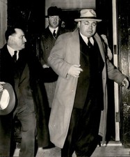 LD247 1940 AP Wire Photo TWO TON TONY GALENTO CRYING MANAGER JOE JACOBS DIES NY