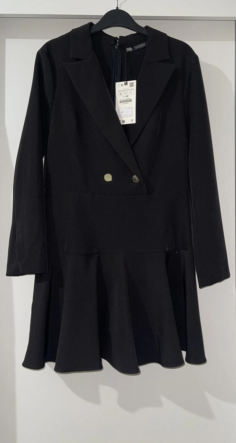 ZARA BLACK LAPEL COLLAR BUTTONED BLAZER STYLE PLAYSUIT WITH FLARED HEM SIZE L
Opens in a new window