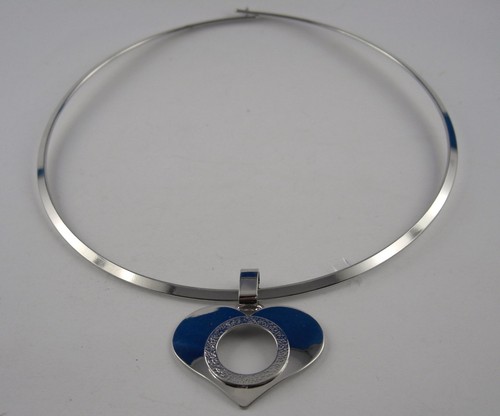 Ausgefallener Halsreif mit Herz Design Tricolor oder Silber wählbar - Bild 3 von 3