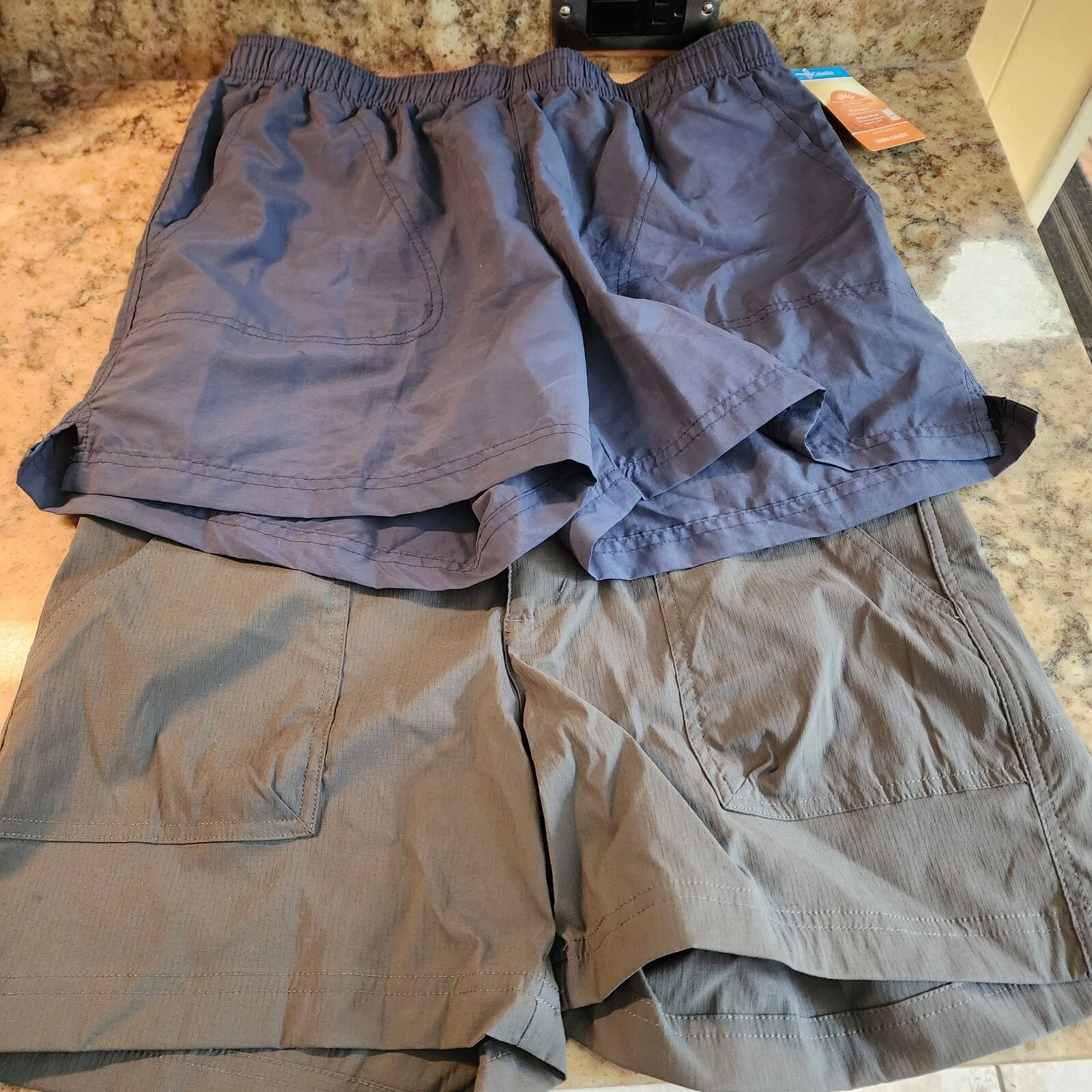 Columbia Shorts Women's M 10 Grey Blue Nylon Quick Drying Light Weight 2 Pairs