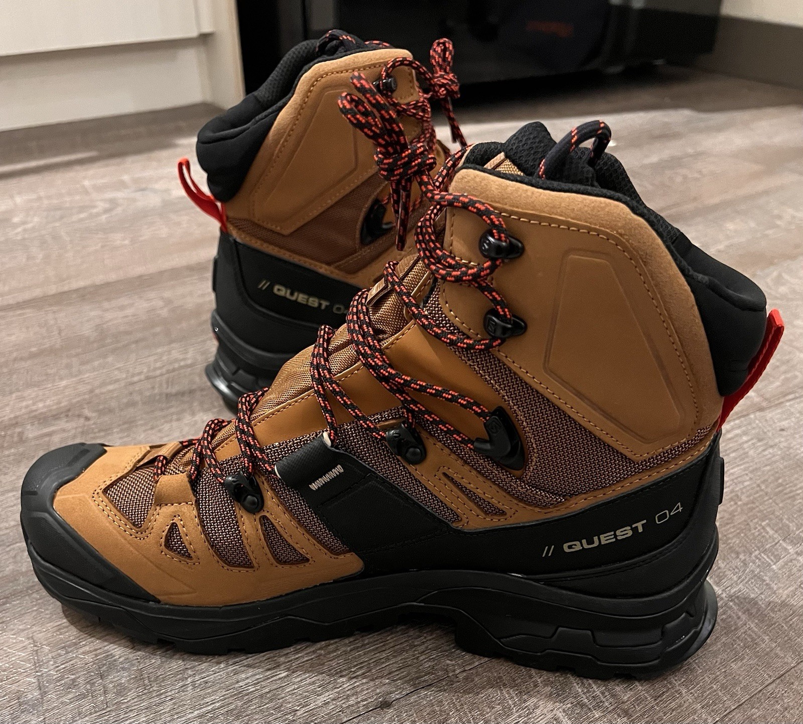 NUOVI stivali Salomon Quest 4D GTX uomo 11 scarpe zaino outdoor escursionismo marrone