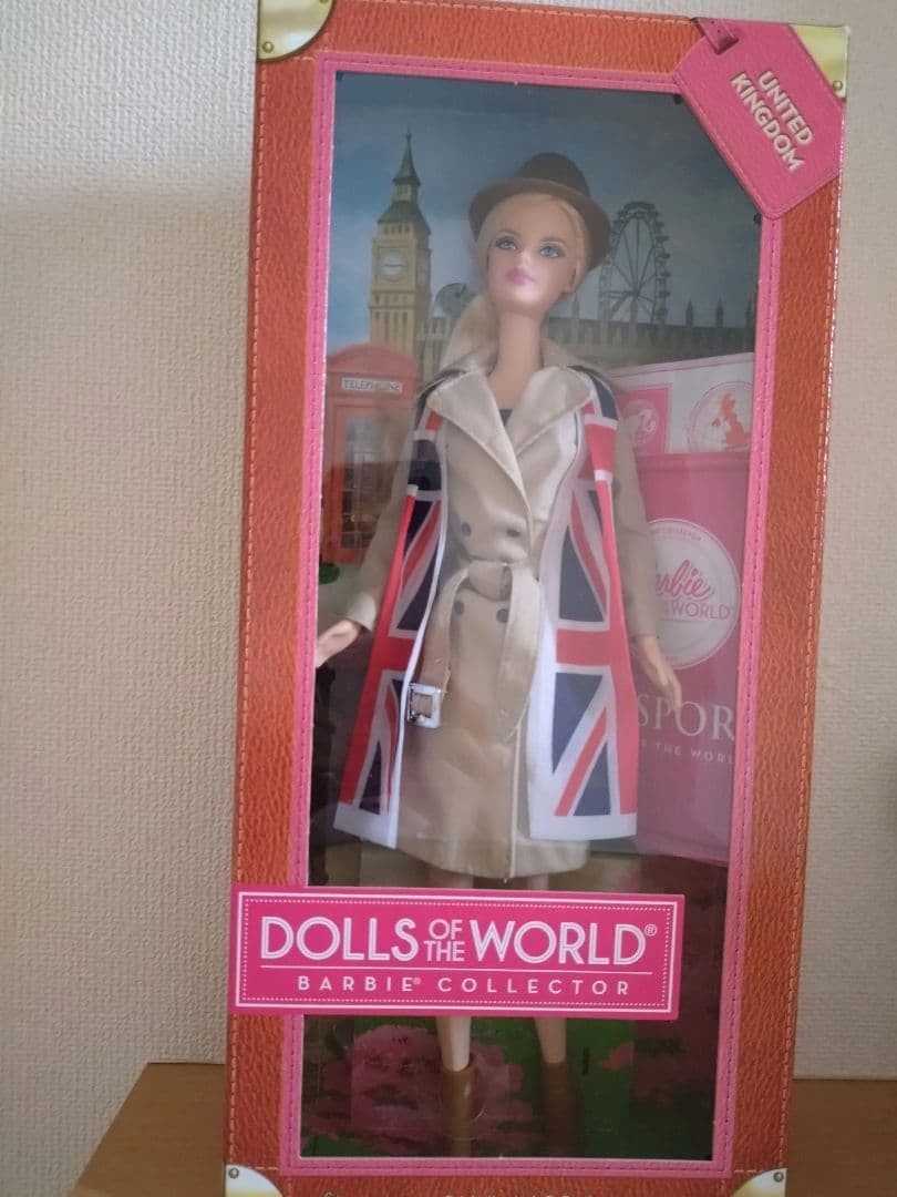 Barbie Doll of the World England #ed205b