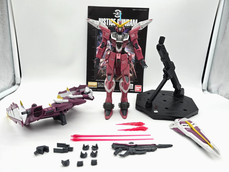 Built MG Justice Gundam  1/100 Gunpla model kit