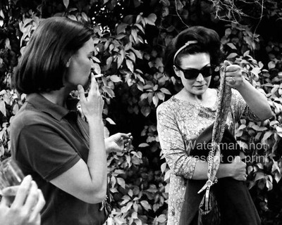 Lucia Bosé Carmen Sevilla Photo 8x10 1965 Saelices Cuenca Spain