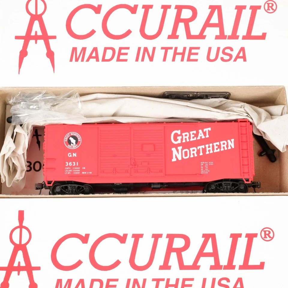 Accurail HO Scale Great Northern GN 40' AAR Steel Box Car Kit Built 3-Pack 3352 - Image 2 of 4