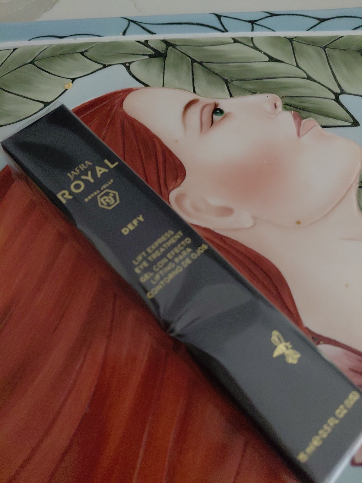 JAFRA ROYAL Defy Lift Express Eye Treatment 0.5 OZ Unisex Reg. $59.00