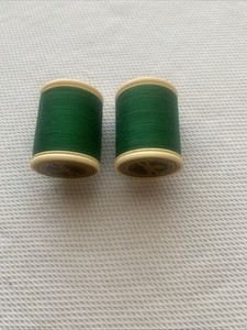 2 NEW DMC BRODER MACHINE EMBROIDERY THREAD 100% COTTON 547 YDS EACH #699 GREEN