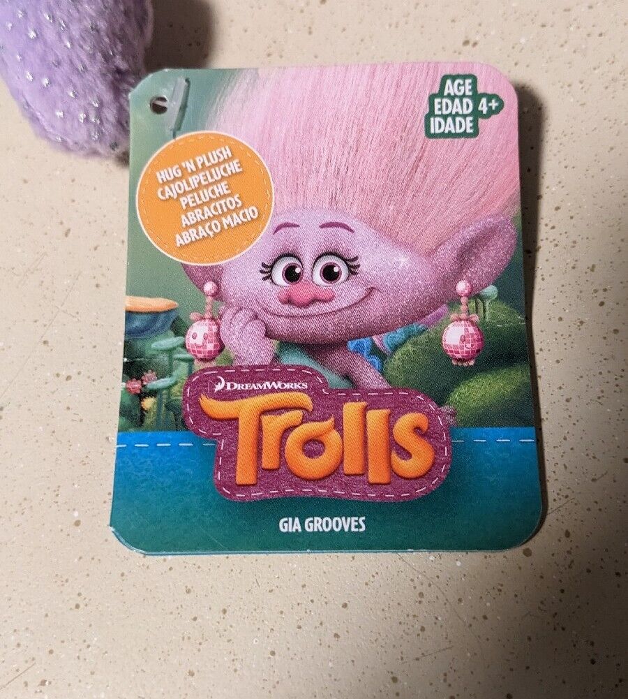 Hasbro 2015 DreamWorks Trolls Gia Grooves and Poppy Doll Set