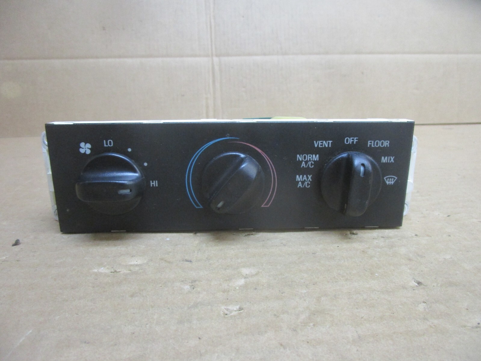 98-11 Ford Crown Victoria Temperature Climate Control Heat A/C Dash AC 1998-2011