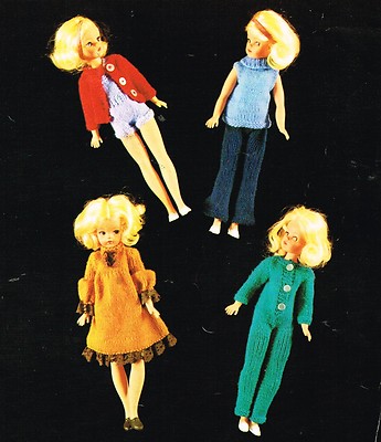 12'' Teenager Puppen Kleidung Strickmuster.  Laminiertes Exemplar. (V Puppe 24)