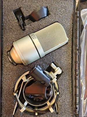 MXL 990 Studio Condenser Microphone With Case And Shock Mount Read Description