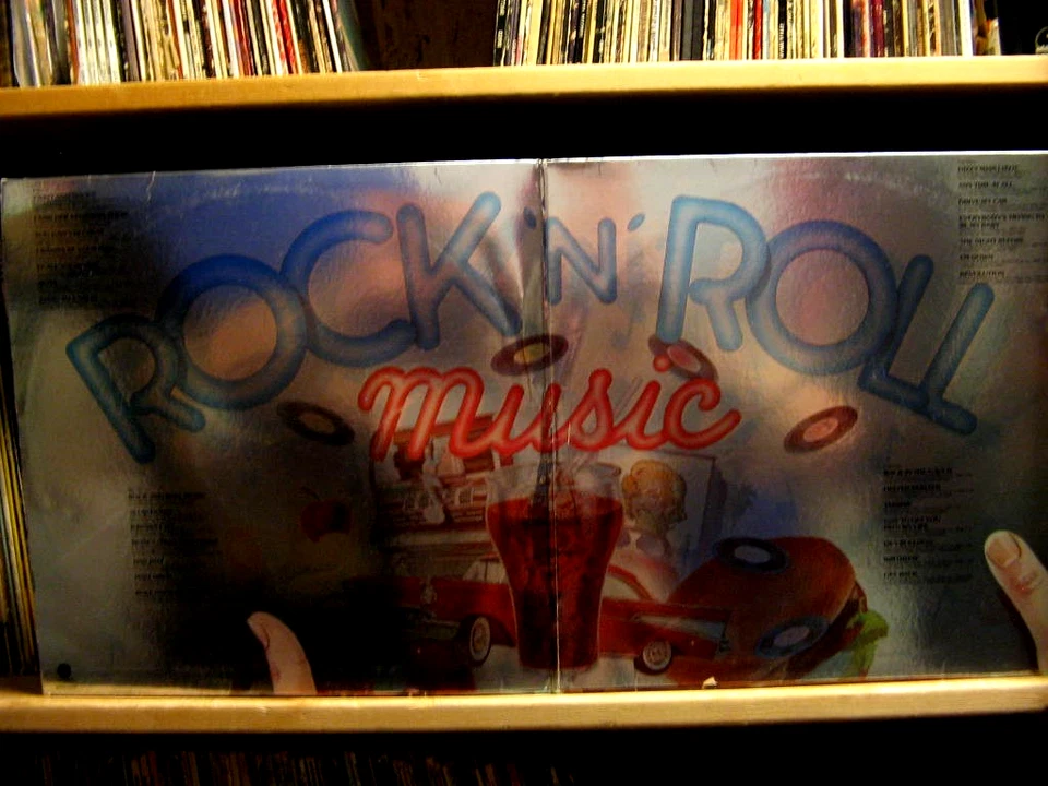 The Beatles / Rock 'N Roll Music - Classic Rock Vinyl - 1976 2Lp Original - Image 3 of 4