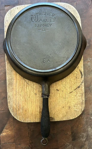 Wagner Ware Sidney -O- No. 6 Cast Iron Skillet Wood Handle w/Heat Ring