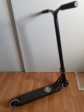 Trottinette freestyle Striker