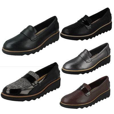 Damen Clarks 'Sharon Gracie' Leder Freizeit Slipper - D Passform