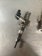 1X VW Audi Injecteur Pompe Buse CONTINENTAL 2.0 Tdi 140cv BKP 03g130073S