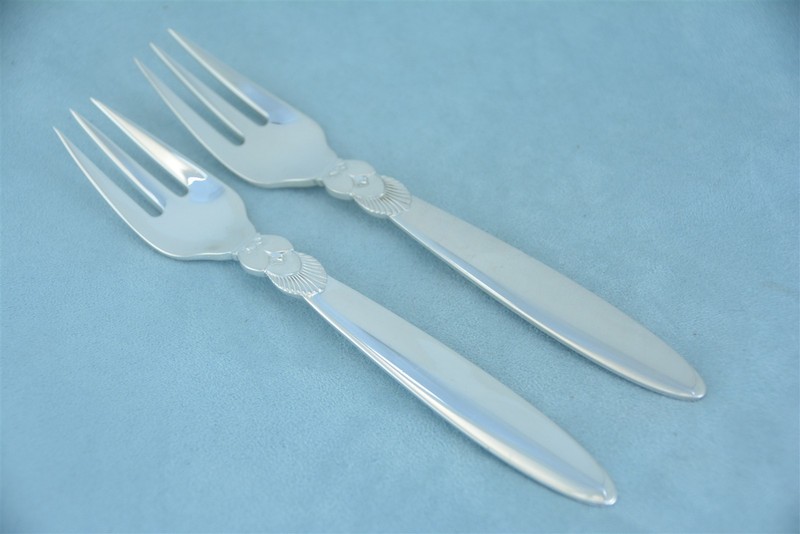 2 Georg Jensen Cactus Sterling Silver 6-3/8" Fish Fork No Monogram