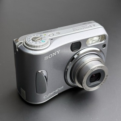 Sony Cyber-Shot DSC-S80 / Kompakte Digitalkamera Carl Zeiss / Top Zustand/Y2K