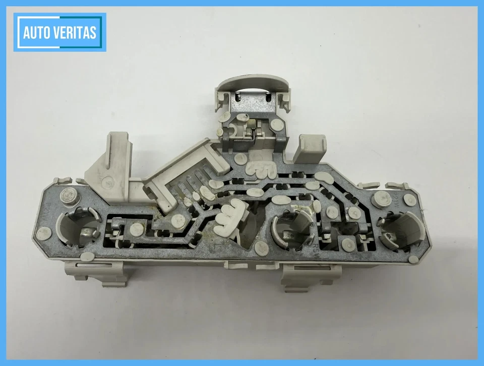 Original VW Polo (6N) lamp carrier rear light left Hella 6N0945257A / 962565 - Image 4 of 4