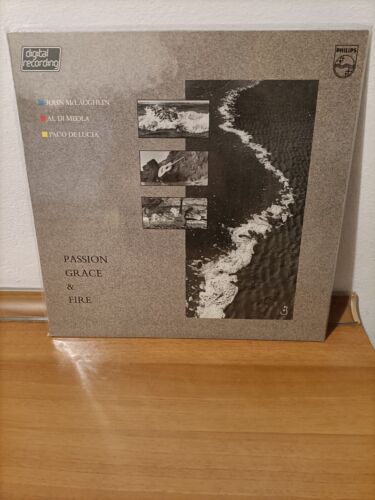 LP JOHN McLAUGHLIN PASSION, GRACE & FIRE HOLLAND PHILIPS 1983 VINYL STEREO - Picture 1 of 2