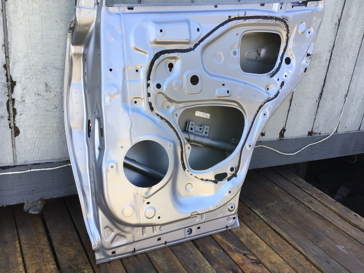 2013 2014 2015 2016 2017 2018 2019 TOYOTA RAV4 RIGHT REAR DOOR