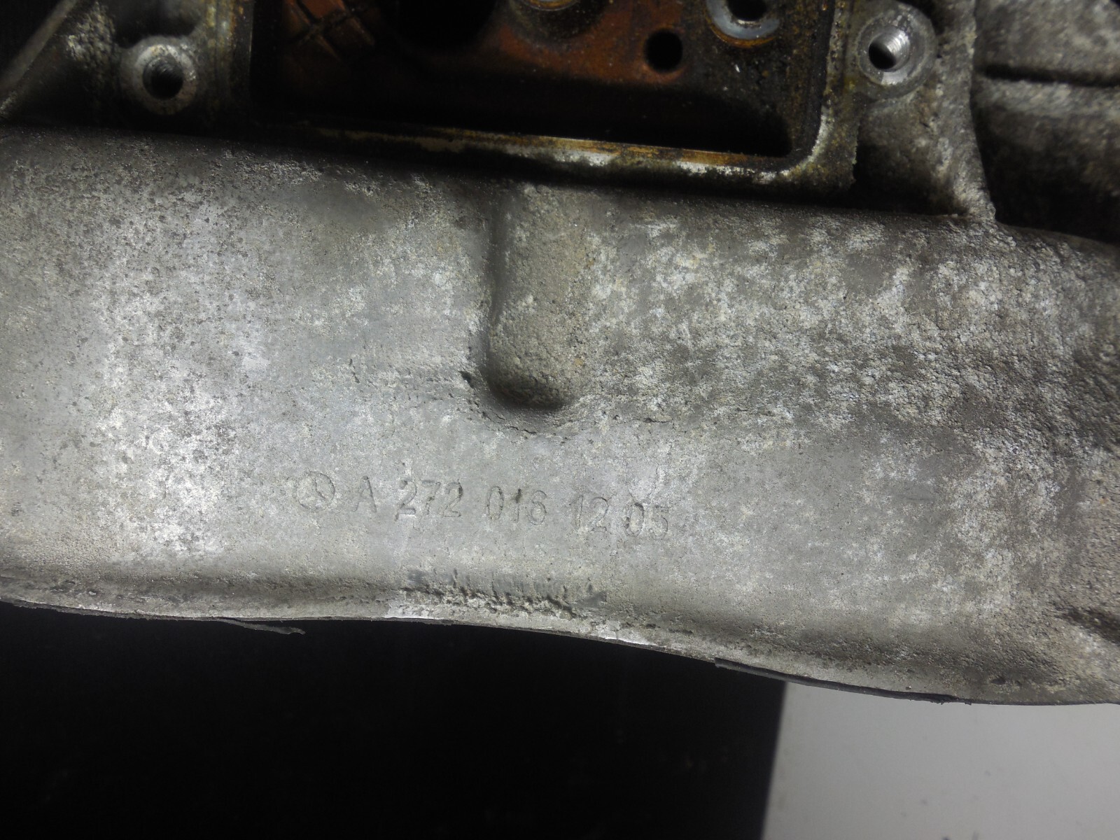 08-11 Mercedes-Benz C300 Engine Cylinder Head Cover Left Driver 