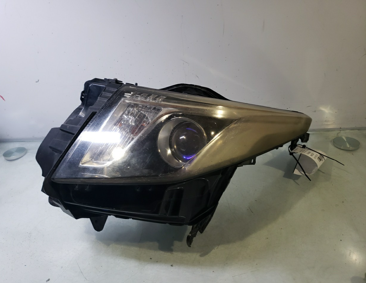 2013-2014 Cadillac ATS Right Passenger Side Halogen Headlight
