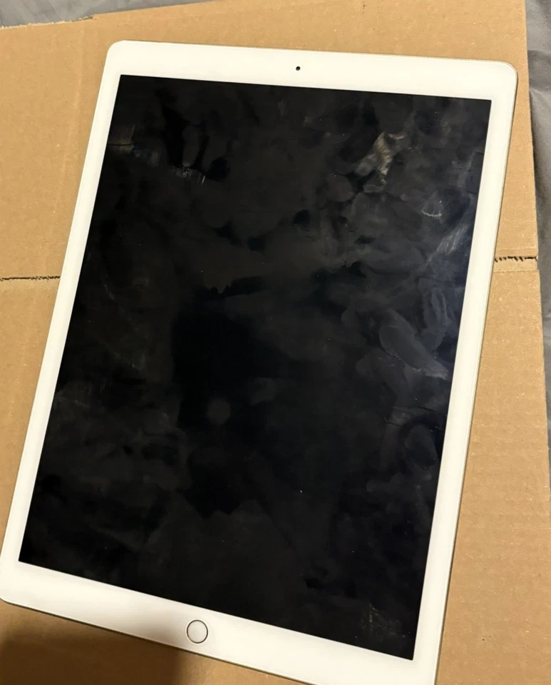 2015 Apple iPad Pro 1st Generation (12.9-inch) - 256GB Gold - A1587 Model - Image 2 of 2