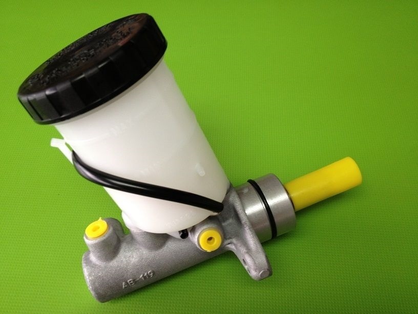 New Brake Master Cylinder Suzuki Grand Vitara 99-05 with ABS 2 lines H25A