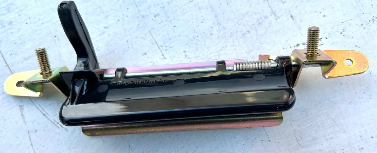 TOYOTA HIACE RZH112 MODEL 1989 92 TAILGATE HANDLE OUTER 69023