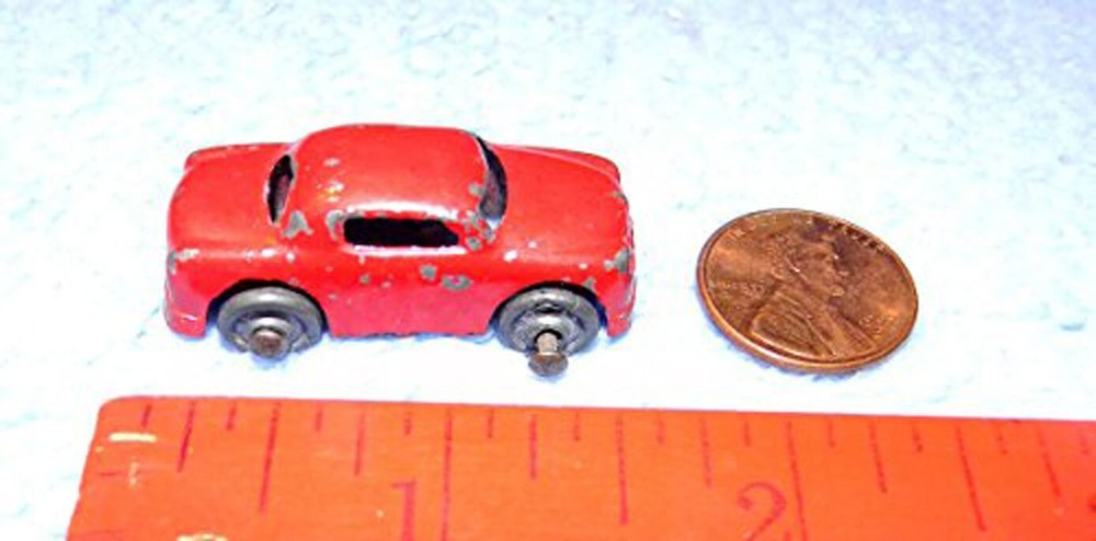 Small Metal Red Toy Car: 1 1/2