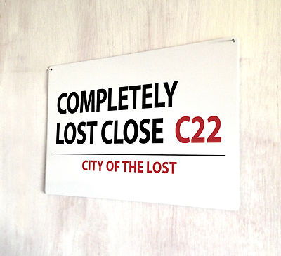 Komplett Lost Close lustiges London Straßenschild A4 Metall Plakette Deko Bild